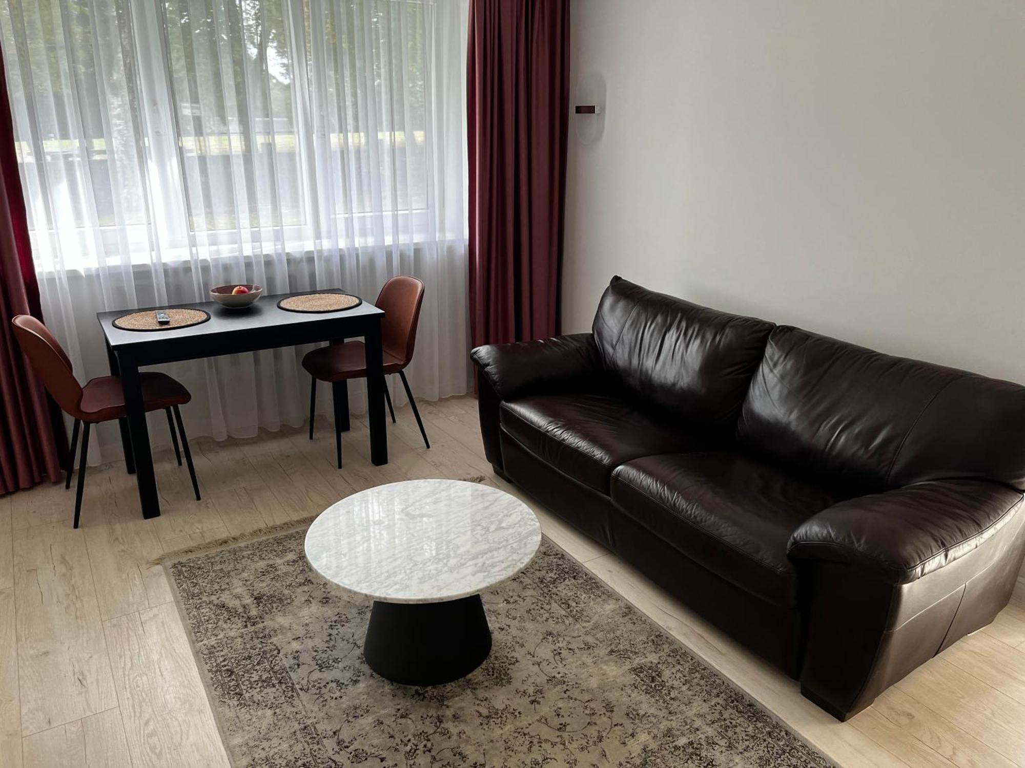 Luxuria Modern Apartments - Self Check-In Šiauliai Exterior foto